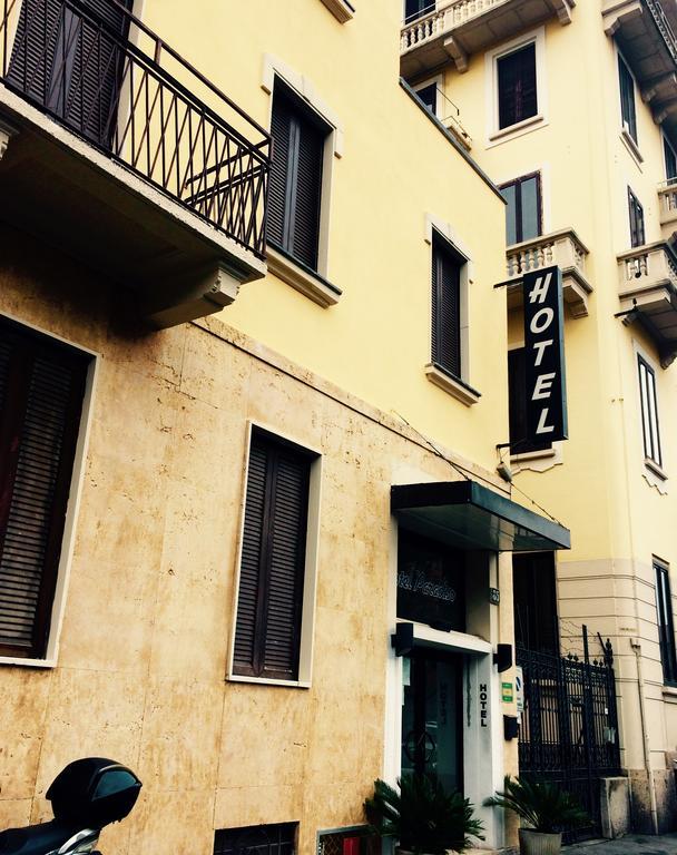 Hotel Paradiso Milan Exterior photo